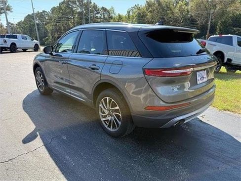 Used 2022 Lincoln Corsair FWD w/ Equipment Group 101A image 27