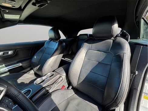 Used 2020 Ford Mustang Premium image 18