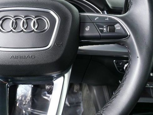 Used 2023 Audi Q5 2.0T Prestige w/ Prestige Package image 11