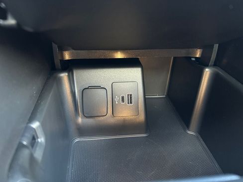 Used 2025 Ford Explorer ST AWD/4WD image 36