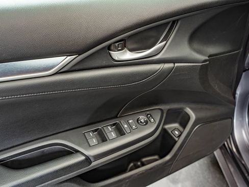 Used 2017 Honda Civic EX-L image 17