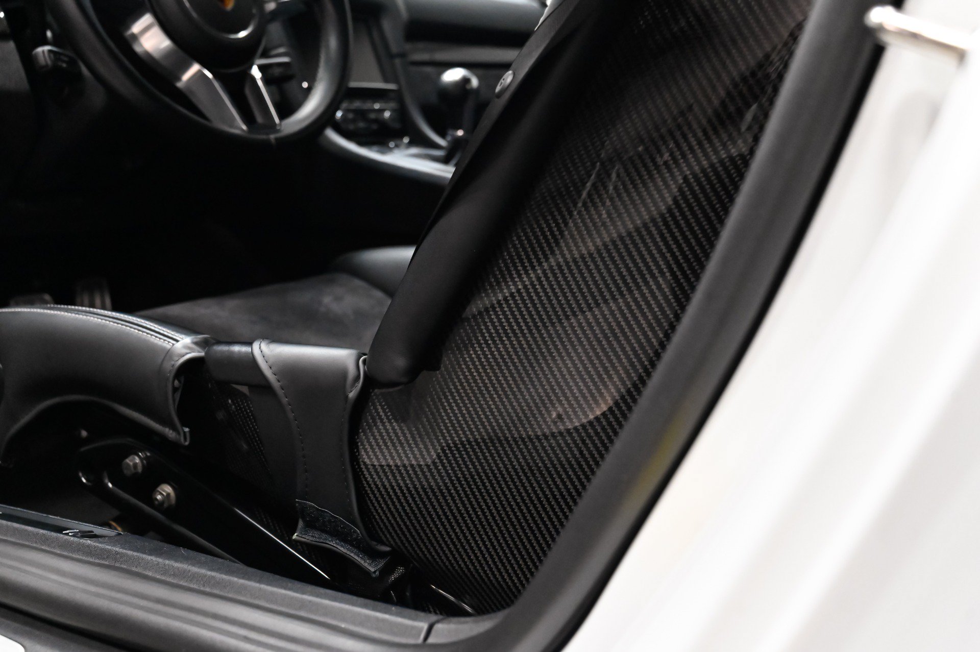 Used 2016 Porsche Cayman GT4 RWD image 8