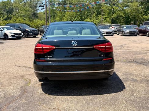 Used 2016 Volkswagen Passat 1.8T S FWD image 7