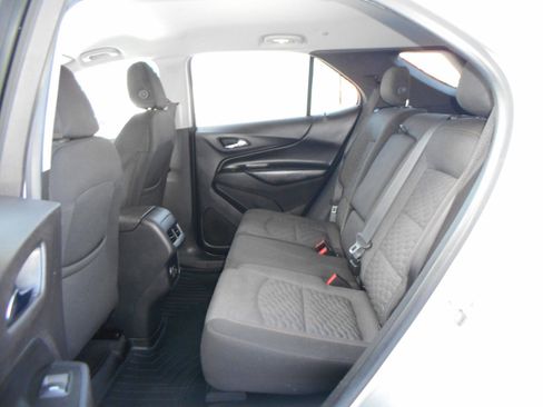 Used 2019 Chevrolet Equinox LT w/ Driver Convenience Package image 7