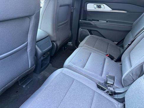 New 2026 Ford Explorer Active image 12
