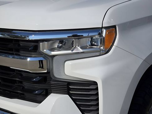 Used 2023 Chevrolet Silverado 1500 LT RWD image 9