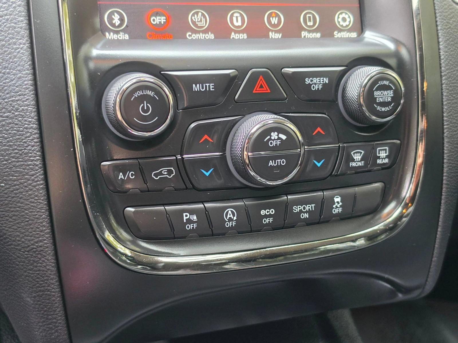 Used 2018 Dodge Durango GT AWD/4WD image 30