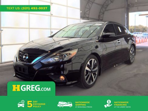 Used 2016 Nissan Altima 2.5 SR w/ Interior Lighting Package FWD image 1