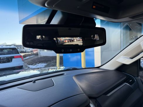 Used 2015 Chevrolet Suburban LTZ image 34