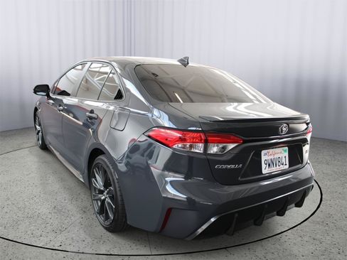 Used 2024 Toyota Corolla SE w/ SE Premium Package FWD image 5