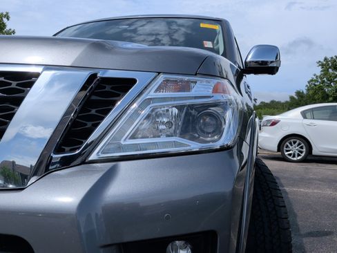 Used 2020 Nissan Armada Platinum w/ Interior Lighting Package AWD/4WD image 3