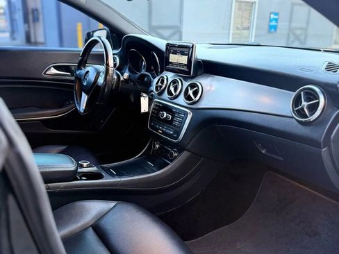 Used 2014 Mercedes-Benz CLA 250 4MATIC image 16