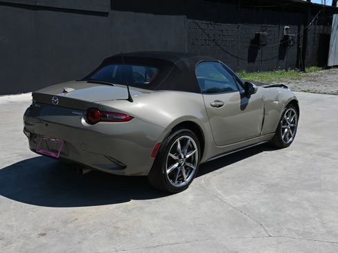 Used 2023 MAZDA MX-5 Miata Grand Touring image 3