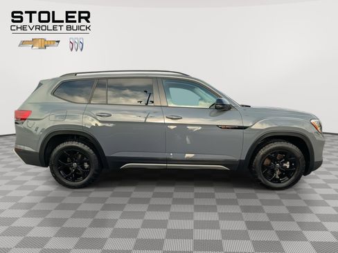 Used 2024 Volkswagen Atlas Peak Edition SE image 6