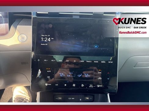 Used 2024 Hyundai Tucson Limited image 19