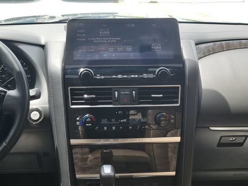 Used 2023 Nissan Armada Platinum w/ Captain's Chairs Package RWD image 18