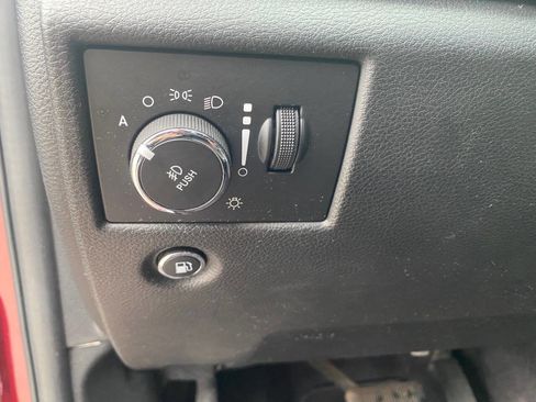 Used 2017 Jeep Grand Cherokee Limited w/ Luxury Group II image 28