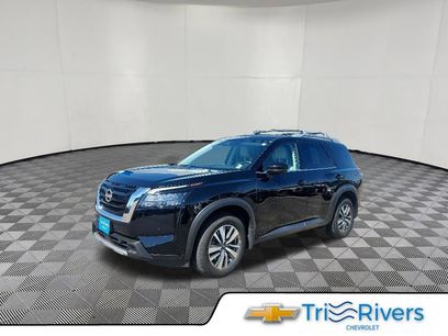 Used 2025 Nissan Pathfinder SL w/ Cargo Package