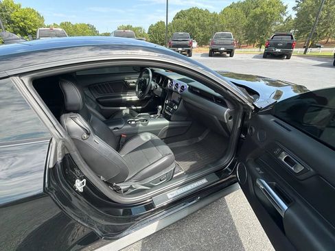 Used 2022 Ford Mustang GT Premium w/ Black Accent Package RWD image 11