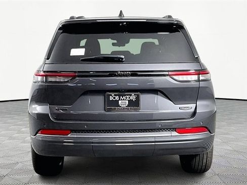 New 2026 Jeep Grand Cherokee Summit image 5