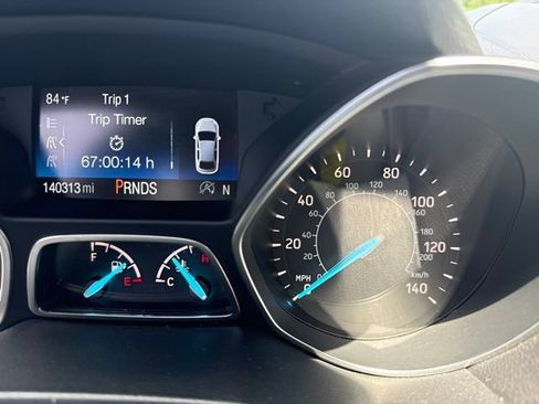 Used 2018 Ford Escape SE FWD image 14