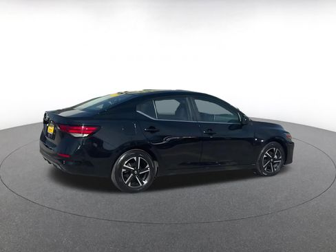 Used 2025 Nissan Sentra SV image 14