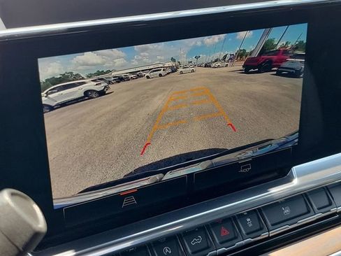 Used 2025 GMC Sierra 1500 SLT RWD image 28