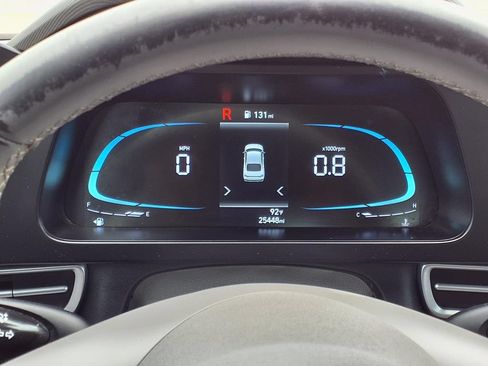 Used 2025 Hyundai Elantra Sport FWD image 16