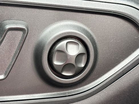 Used 2021 Jeep Grand Cherokee L Limited image 23