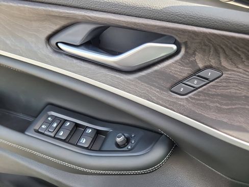 New 2026 Jeep Grand Cherokee L Limited AWD/4WD image 21