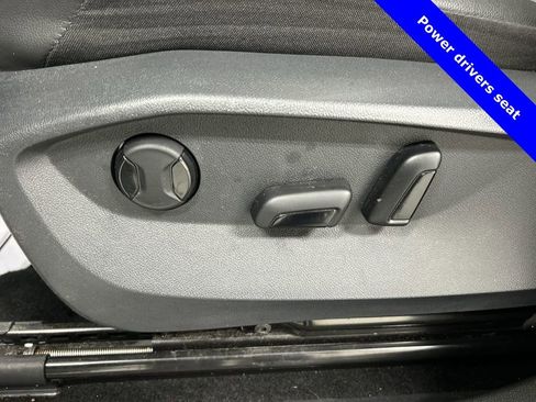 Certified 2022 Volkswagen Tiguan SE w/ Panoramic Sunroof Package image 14