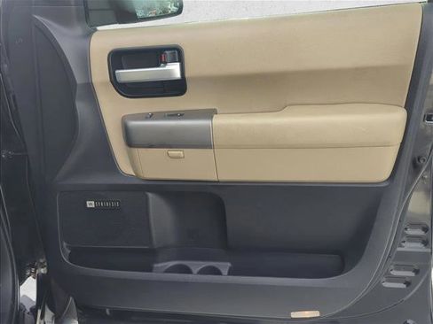 Used 2015 Toyota Sequoia Limited RWD image 26