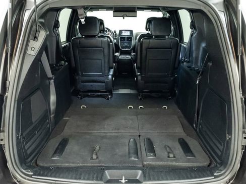 Used 2016 Dodge Grand Caravan R/T FWD image 29