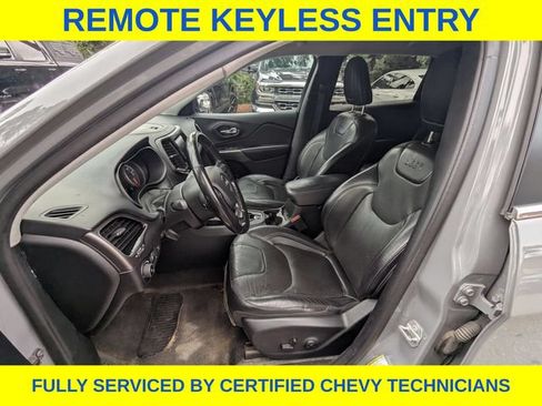 Used 2020 Jeep Cherokee Limited FWD image 13
