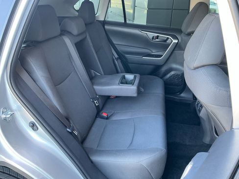 Certified 2025 Toyota RAV4 LE AWD/4WD image 18