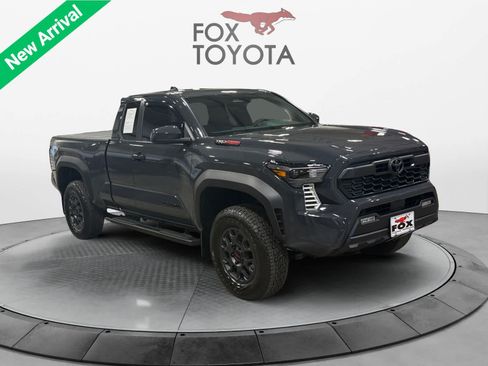 Used 2026 Toyota Tacoma SR5 RWD image 8