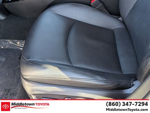 Used 2017 Toyota Prius Prime Premium image 15