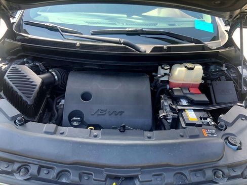 Used 2020 Buick Enclave Avenir w/ Avenir Technology Package FWD image 10