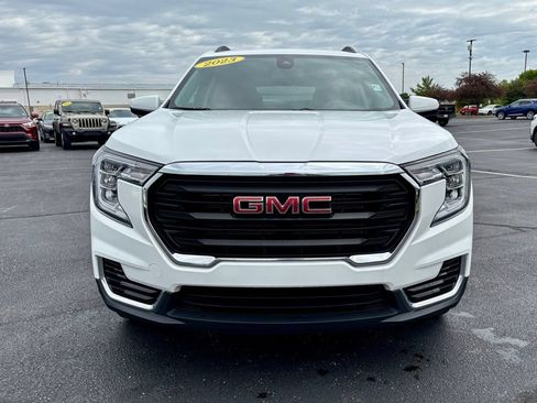 Used 2023 GMC Terrain SLE w/ Driver Convenience Package FWD image 10