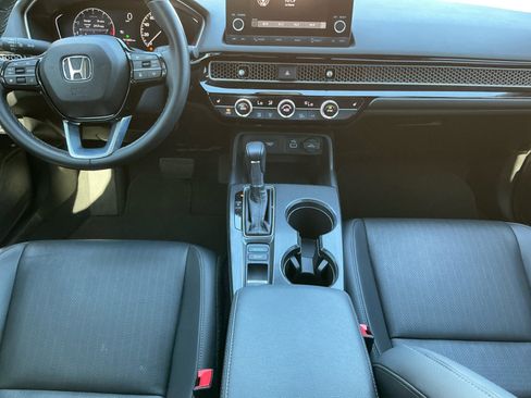 Used 2024 Honda Civic EX-L image 10