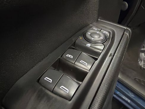 Used 2020 Chevrolet Silverado 1500 Custom w/ Custom Value Package RWD image 21