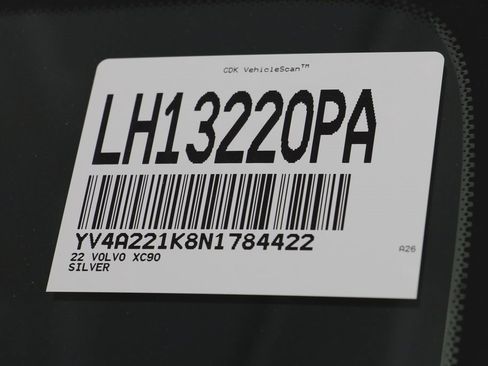 Used 2022 Volvo XC90 T6 Momentum w/ Climate Package image 27