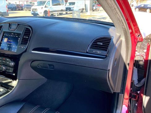 Used 2023 Chrysler 300 S image 18