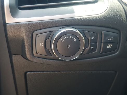 Used 2019 Ford Edge SEL w/ Equipment Group 201A FWD image 19