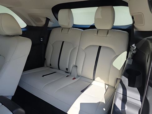 Certified 2024 MAZDA CX-90 3.3 Turbo S w/ Premium Plus image 47