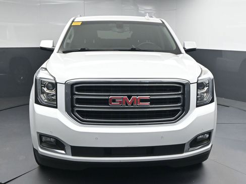 Used 2017 GMC Yukon XL SLE w/ SLE Value Package RWD image 2