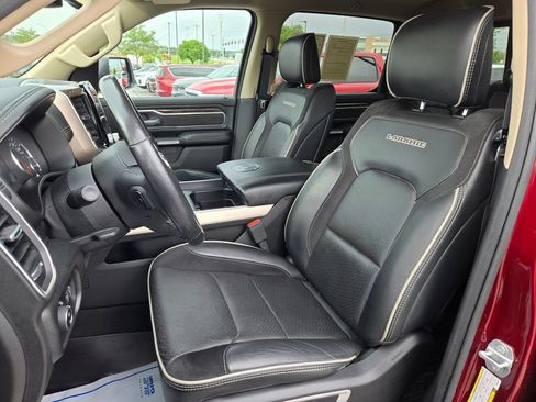 Used 2019 RAM 1500 Laramie AWD/4WD image 15