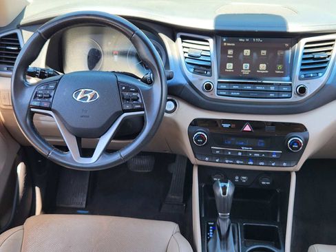 Used 2016 Hyundai Tucson Limited w/ Option Group 03 FWD image 25