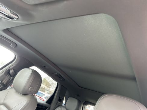 Used 2019 Porsche Cayenne image 15