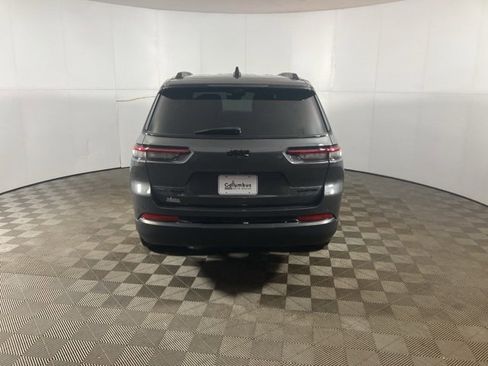 Used 2022 Jeep Grand Cherokee L Limited w/ Luxury Tech Group II image 7